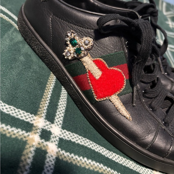 GUCCI HEART DAGGER ACE TRAINERS - Picture 2 of 8